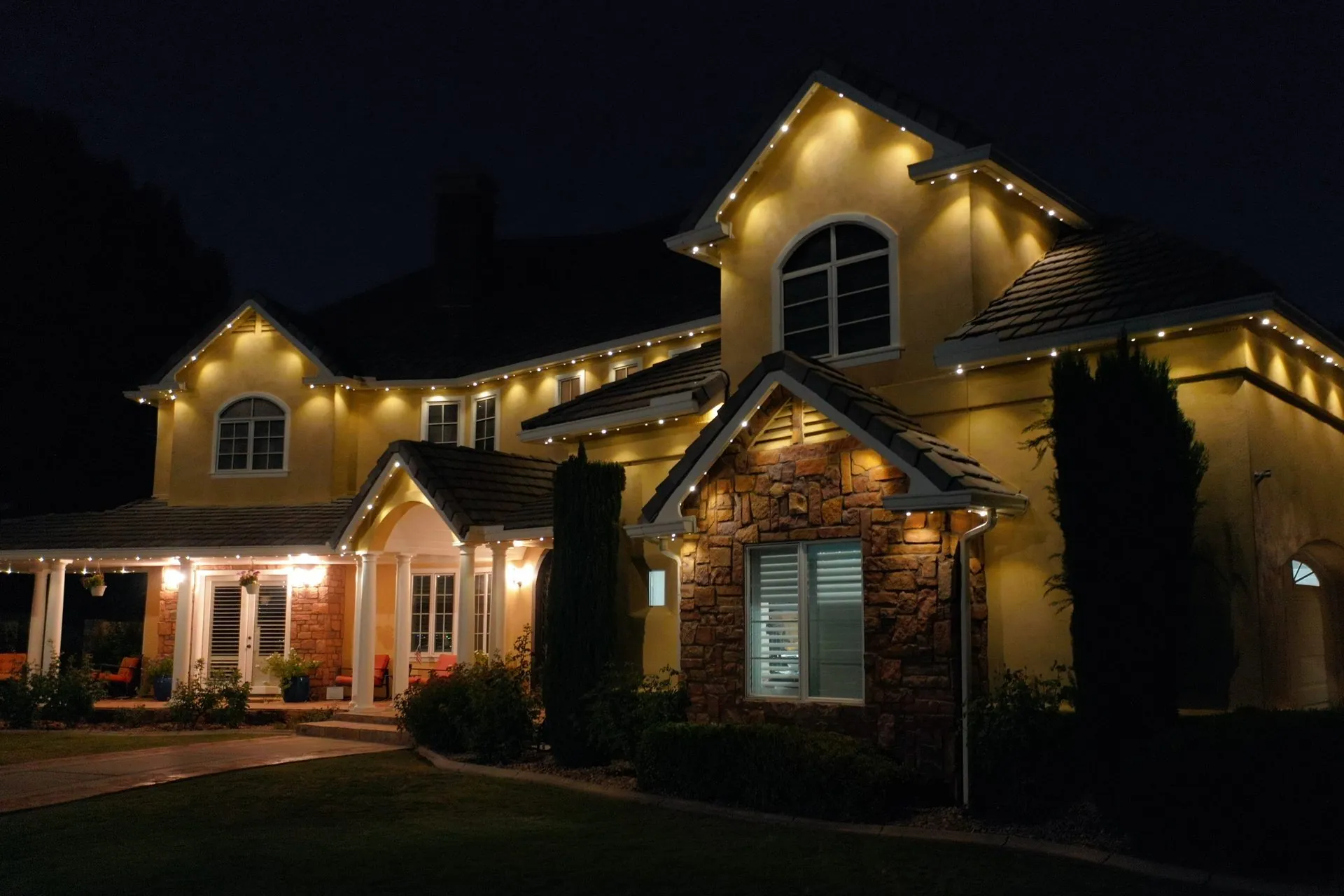 Permanent lighting on home architecture